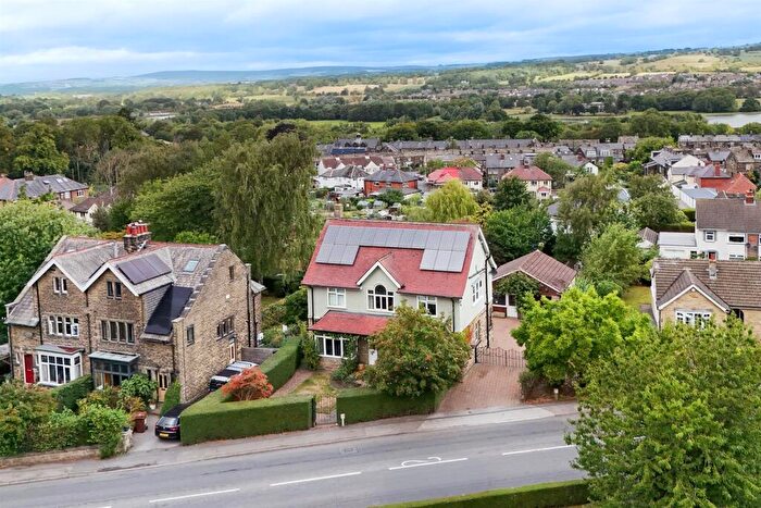 5 Bedroom Detached House For Sale In Burras Lane, Otley, LS21