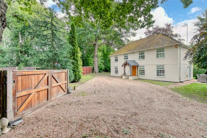 3 Bedroom Detached House For Sale In Lovel Lane, Winkfield, Windsor, Berkshire, SL4