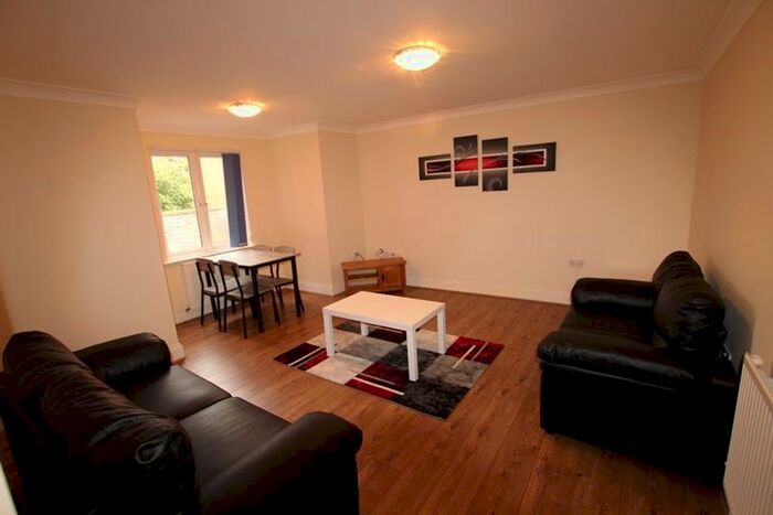 2 Bedroom Flat To Rent In Wherry Road, Norwich, NR1