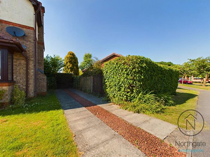 2 Bedroom Detached House For Sale In Brafferton Close, Newton Aycliffe, DL5