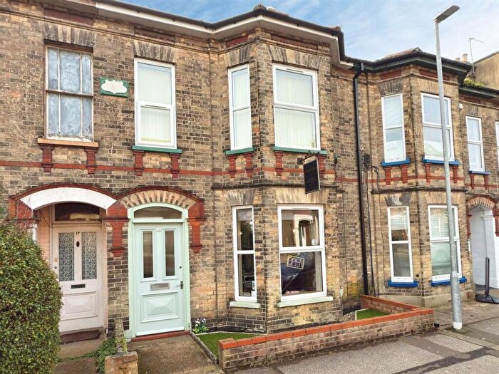 4 Bedroom Terraced House For Sale In Regent Road, Lowestoft, Suffolk, NR32