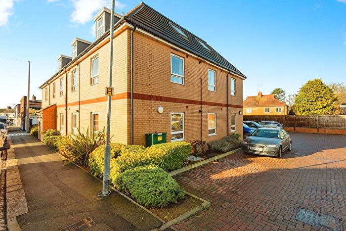 2 Bedroom Flat For Sale In Ruskin Road, Northampton, NN2