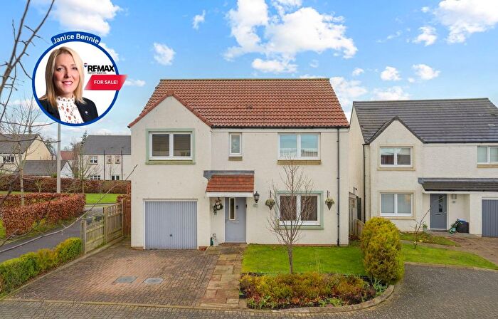 5 Bedroom Detached House For Sale In Sheil Place, East Calder, EH53