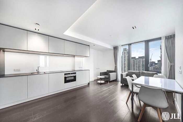 1 Bedroom Flat To Rent In Amory Tower, Marsh Wall, E14