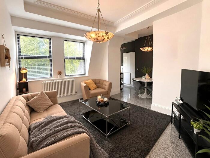 2 Bedroom Flat To Rent In Broadway, Peterborough, Cambridgeshire, PE1
