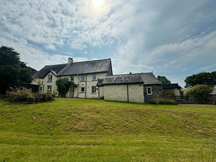 4 Bedroom Detached House For Sale In Gwynfe, Llangadog, SA19