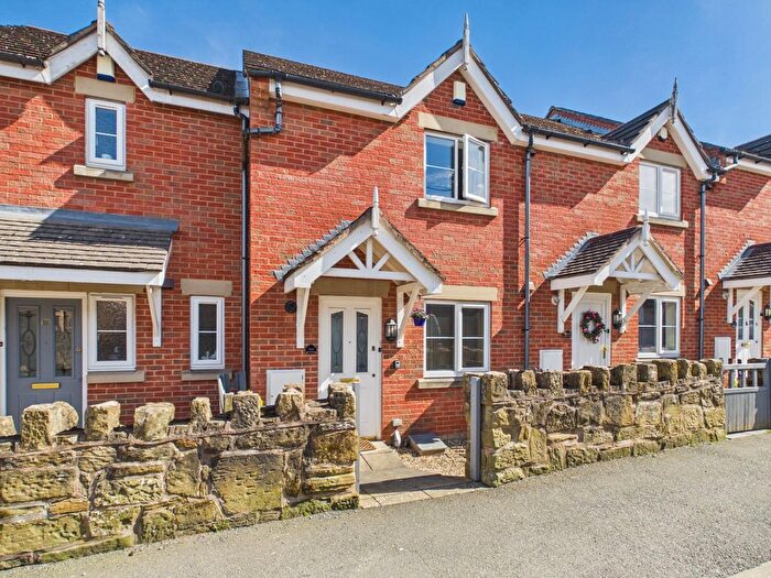4 Bedroom Town House For Sale In Victoria Gardens, Wrexham, Brynteg, LL11