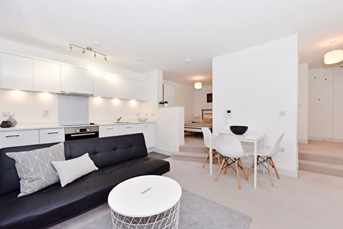 Studio To Rent In Sheet Street, Windsor, SL4