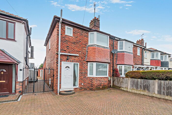 4 Bedroom Semi Detached House For Sale In Carlton Road, Worksop, Nottinghamshire, S81