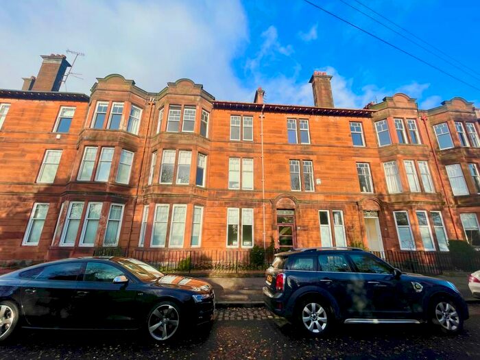 2 Bedroom Flat To Rent In Kirkcaldy Road, G41