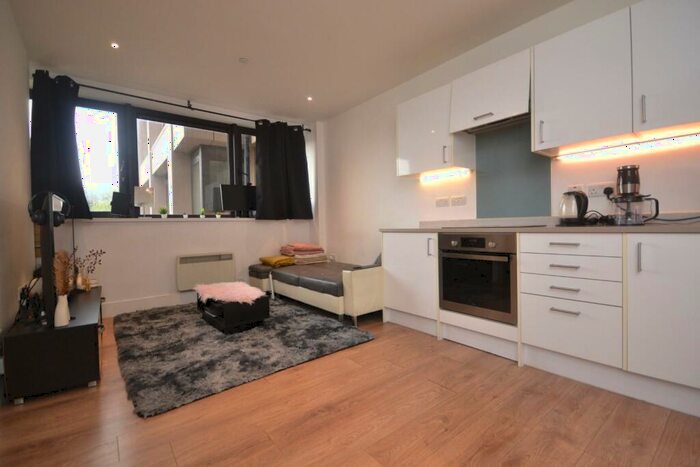 1 Bedroom Apartment To Rent In Kings Road, Reading, RG1