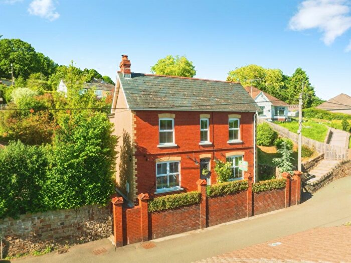4 Bedroom Detached House For Sale In Viaduct Road, Garndiffaith, Pontypool, NP4