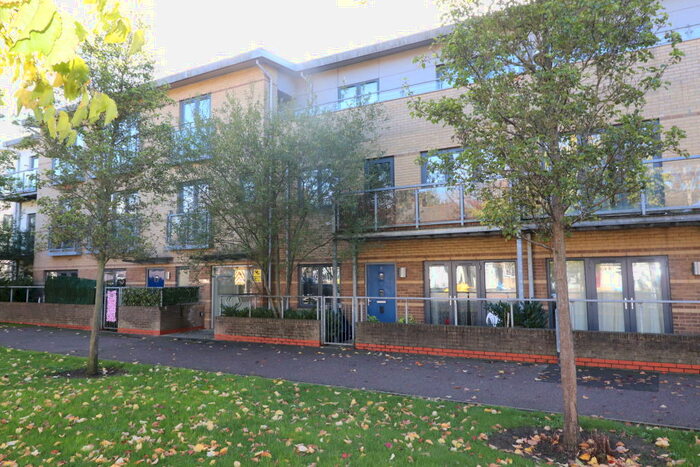 2 Bedroom Flat To Rent In The Base - Brentwood Station, CM14