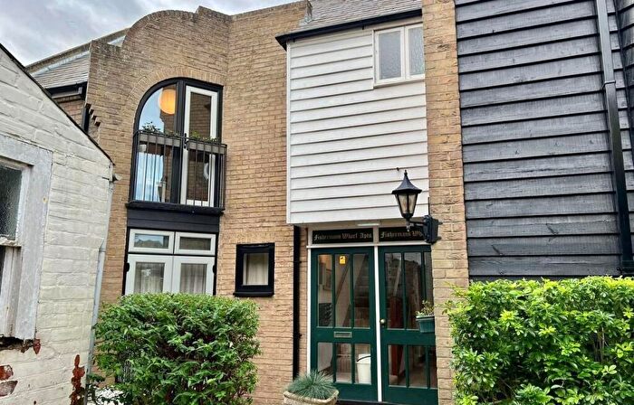 1 Bedroom Flat To Rent In Fishermans Wharf, The Quay, Sandwich, Kent, CT13