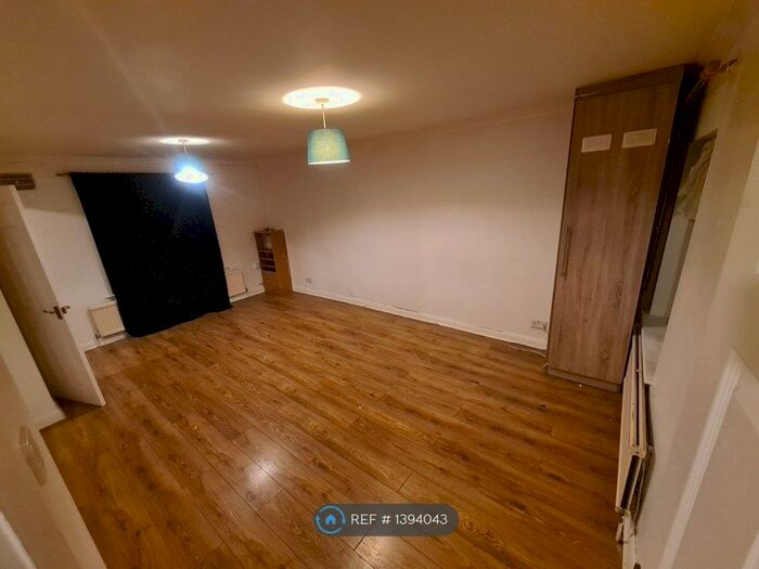 2 Bedroom End Of Terrace House To Rent In Nelson Road, Uxbridge, UB10