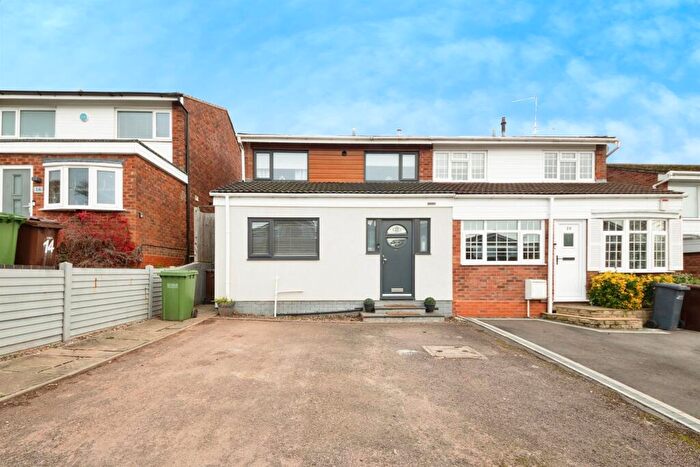 3 Bedroom Semi-Detached House For Sale In Mountford Road, Shirley, Solihull, B90