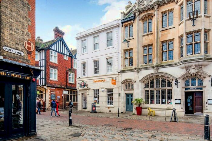 2 Bedroom Flat To Rent In Stour Street, Canterbury, Kent, CT1