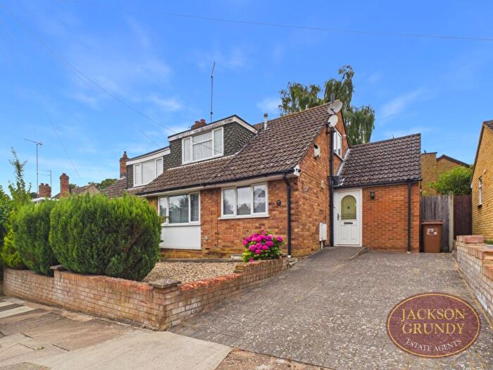 3 Bedroom Semi-Detached House For Sale In Brook Lane, Dallington, NN5