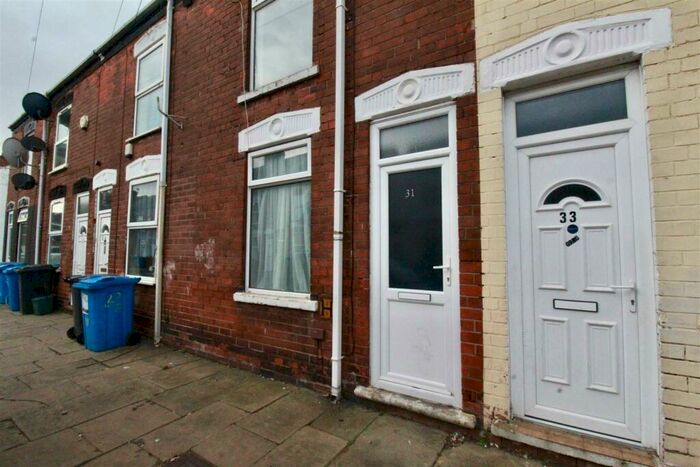 2 Bedroom Terraced House To Rent In Farringdon Street, Hull, HU5