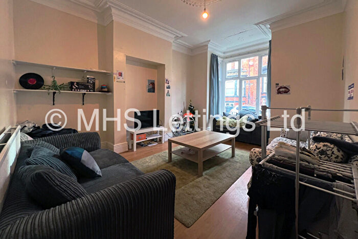 7 Bedroom Terraced House To Rent In Regent Park Terrace, Leeds, LS6