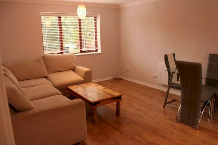 1 Bedroom Flat To Rent In Ashdown Court, Barking, IG11