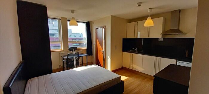 Studio To Rent In Queens Road Studio, CV1