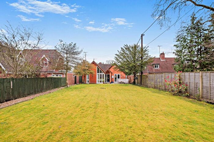 4 Bedroom Detached House For Sale In Hermitage Road, Cold Ash, Thatcham, Berkshire, RG18