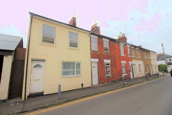 4 Bedroom Terraced House To Rent In Bedroom House To Rent, Jennings Street, Rodbourne, SN2