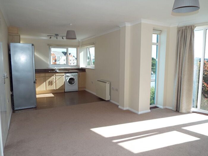 2 Bedroom Flat To Rent In Jim Driscoll Way, Cardiff, CF11