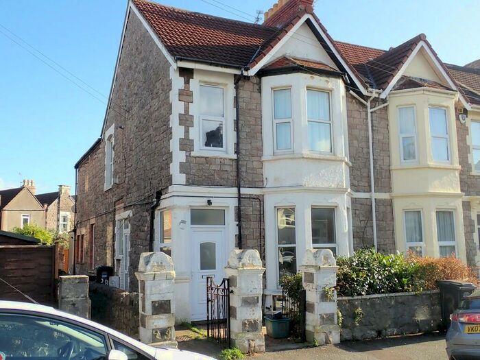 2 Bedroom Flat To Rent In Weston Super Mare, BS23