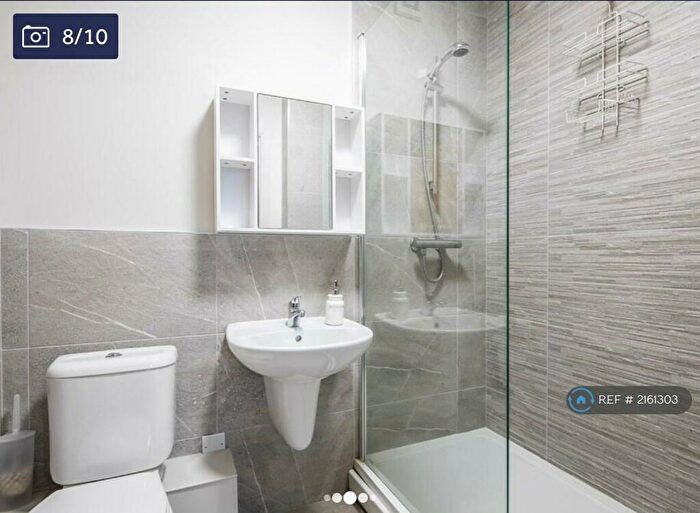 1 Bedroom Flat To Rent In Queens Point, Sheffield, S1