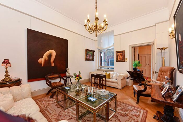 5 Bedroom Flat For Sale In Palace Court, W2