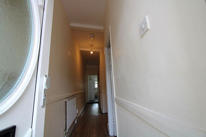 4 Bedroom Terraced House To Rent In Croydon, CR7