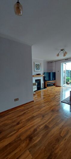 3 Bedroom Semi-Detached House To Rent In Church Road, Luton, LU3