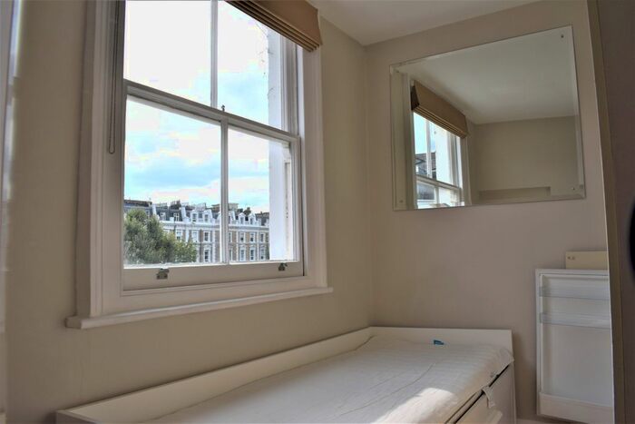 Studio To Rent In Clanricarde Gardens, Notting Hill Gate, W2