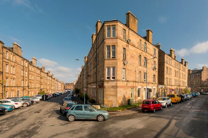 2 Bedroom Flat To Rent In Wardlaw Terrace, Gorgie, Edinburgh, EH11