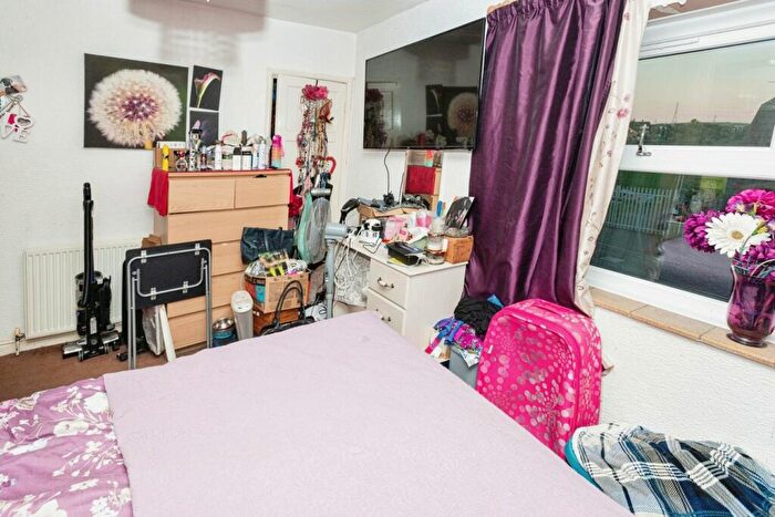 2 Bedroom Semi-Detached House For Sale In Rose Hill Road, Ashton-under-Lyne, OL6