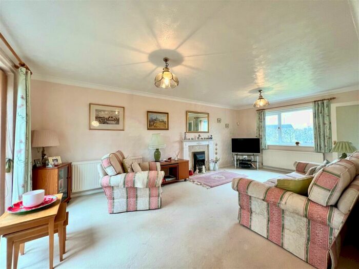 4 Bedroom Detached House For Sale In Aire Mount, Wetherby, LS22