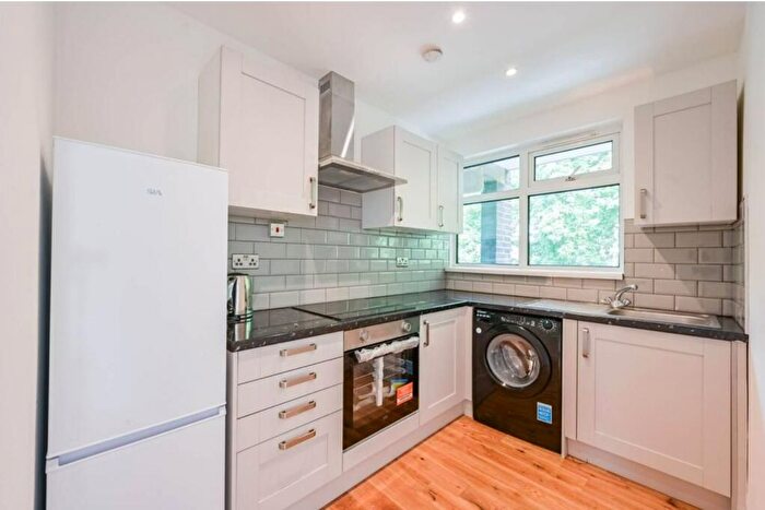 1 Bedroom Flat To Rent In Roebourne Way, London, E16