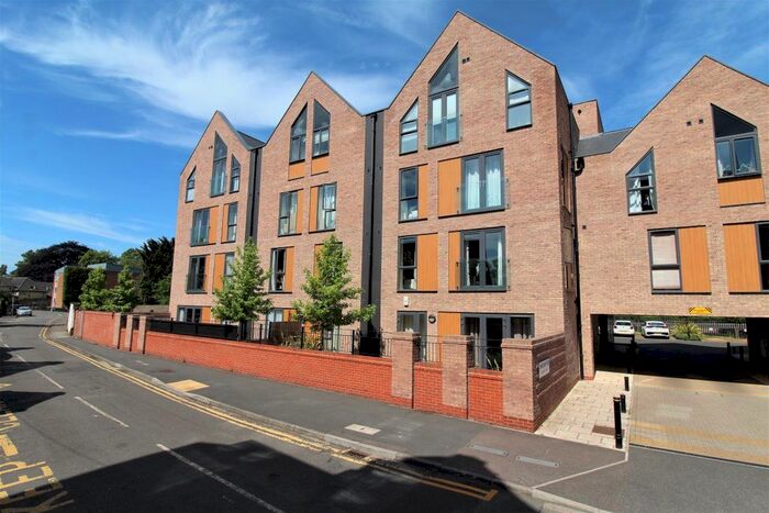 2 Bedroom Flat To Rent In Tewkesbury Place, Beeston, Nottingham NG9