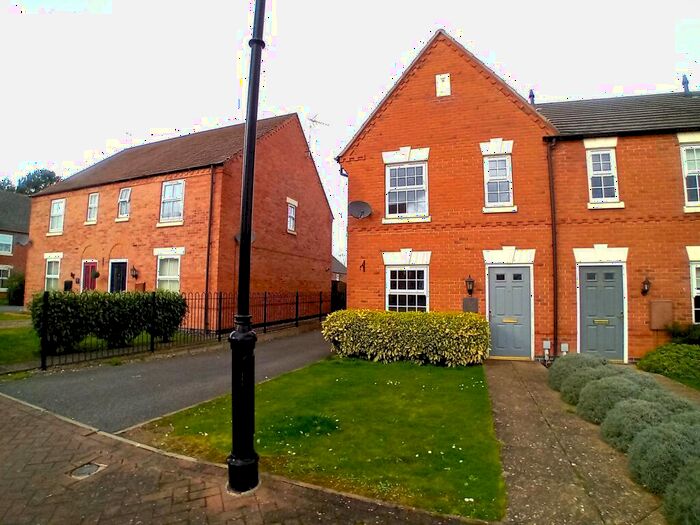 3 Bedroom Terraced House To Rent In Glengarry Way, Greylees, Sleaford, NG34
