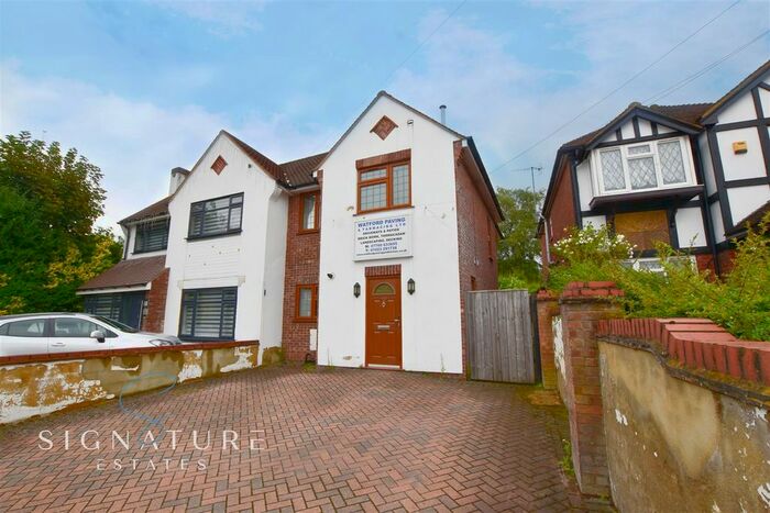 3 Bedroom Semi-Detached House To Rent In Langley Lane, Abbots Langley, WD5
