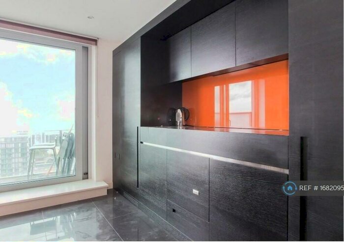 Studio To Rent In Pan Peninsula Square, London, E14