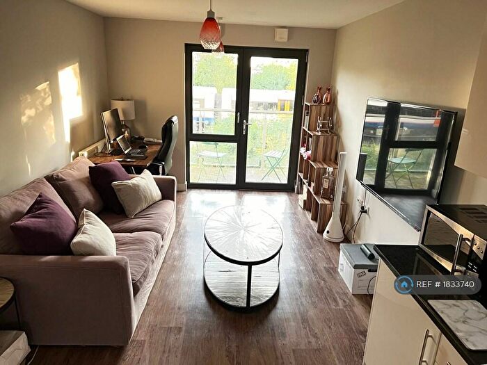 1 Bedroom Flat To Rent In Gwynne Road, London, SW11