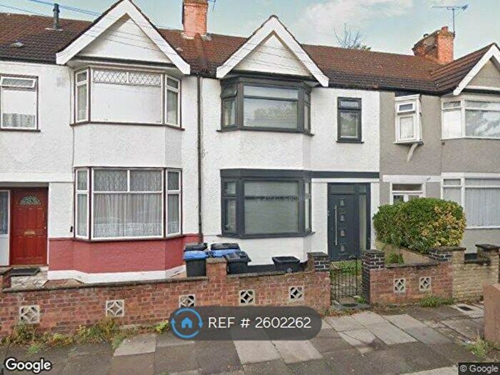 2 Bedroom Flat To Rent In London, London, N9