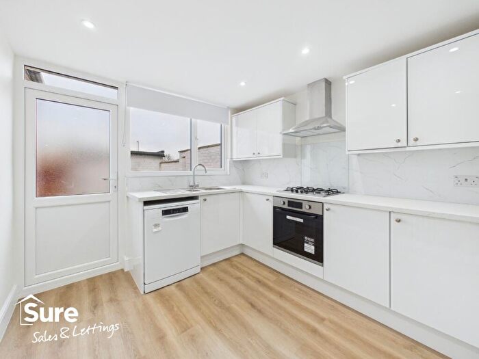 3 Bedroom End Of Terrace House To Rent In Runcorn Crescent, Hemel Hempstead, Hertfordshire, HP2