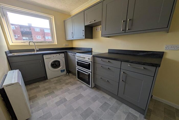 2 Bedroom Apartment To Rent In The Nook, NG9