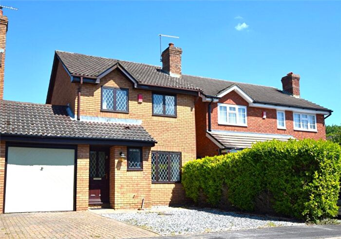 3 Bedroom Detached House For Sale In Downs View, Holybourne, Alton, Hampshire, GU34