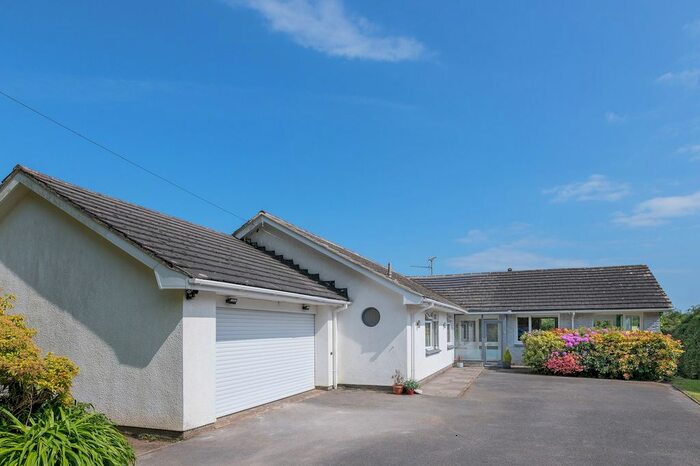 4 Bedroom Detached Bungalow For Sale In Quillet, Hillfield, Dartmouth, Devon, TQ6
