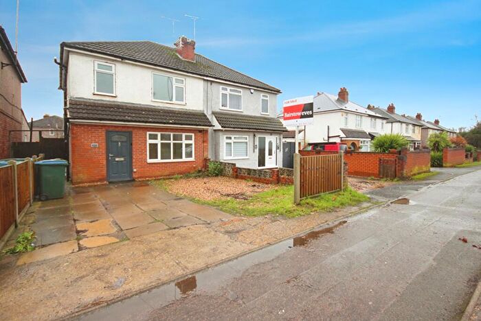 3 Bedroom Semi Detached House For Sale In Henley Road, Coventry, West Midlands, CV2